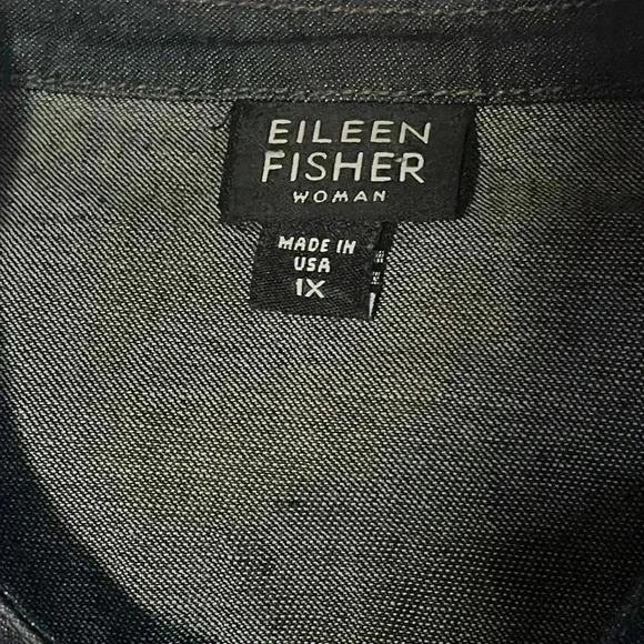 Eileen Fischer denim button up - Picture 2 of 5